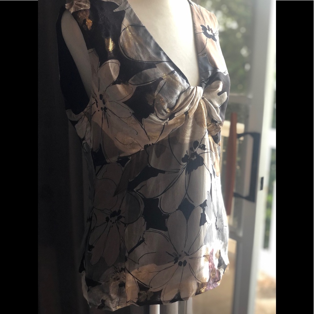 St John blouse sized 6 like new
